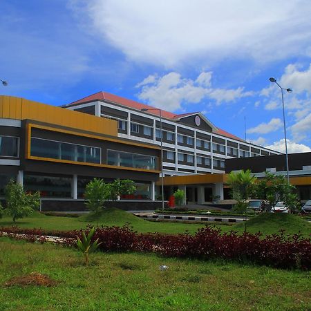 Sutanraja Hotel コタモバグ エクステリア 写真