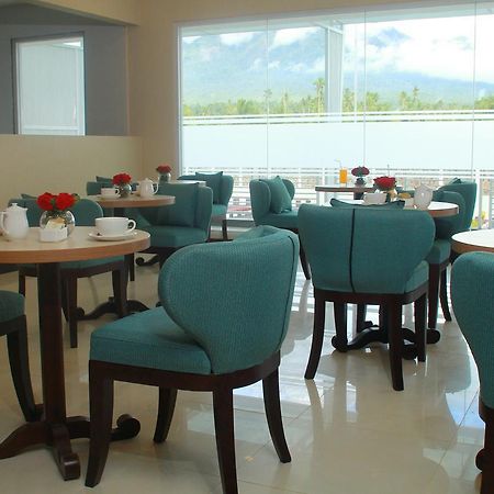 Sutanraja Hotel コタモバグ エクステリア 写真